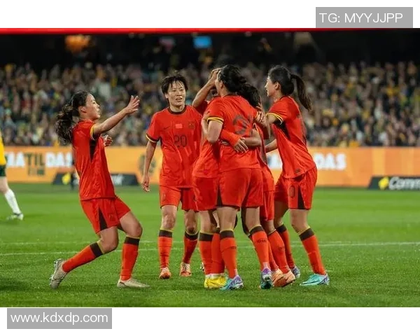 海外女足球星的励志故事与辉煌成就带来运动精神与时代力量