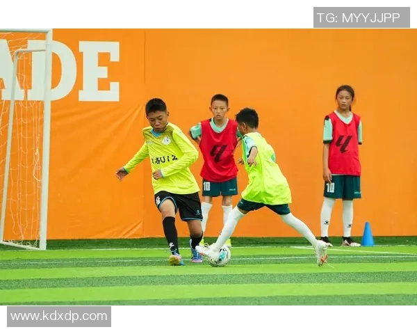 足球明星集训营：强化技能提升团队协作打造顶级竞技状态